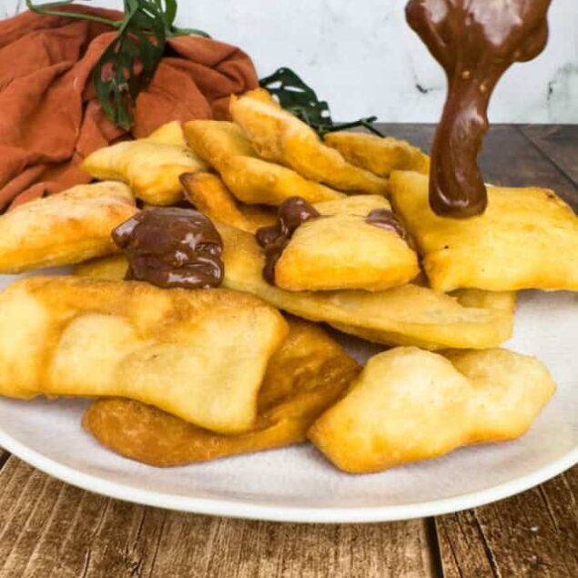Sopapillas Feature Photo