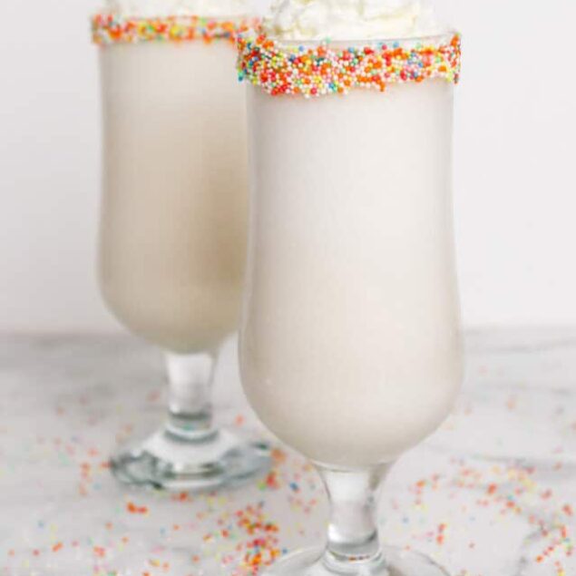 Feature Photo_EASY VANILLA MILKSHAKE