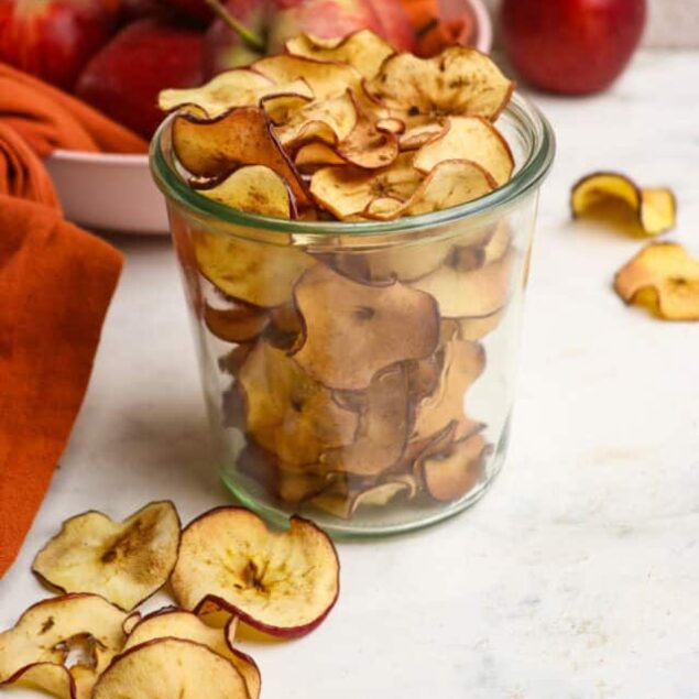 Dehydrated Apples (Dried Apples in Oven) featured image below