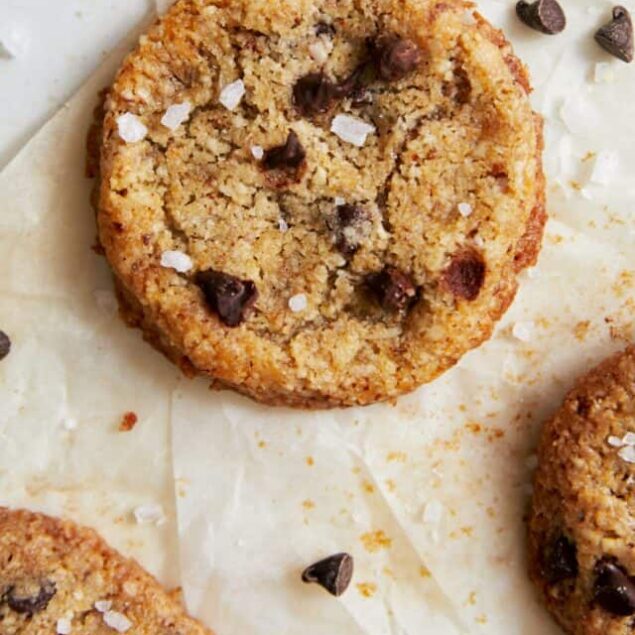 Almond Flour Chocolate Chip Cookies
