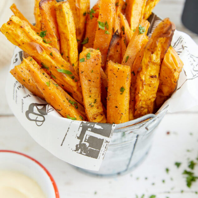 cropped-a-air_fryer_sweet_potato_fries-feature-4.jpeg