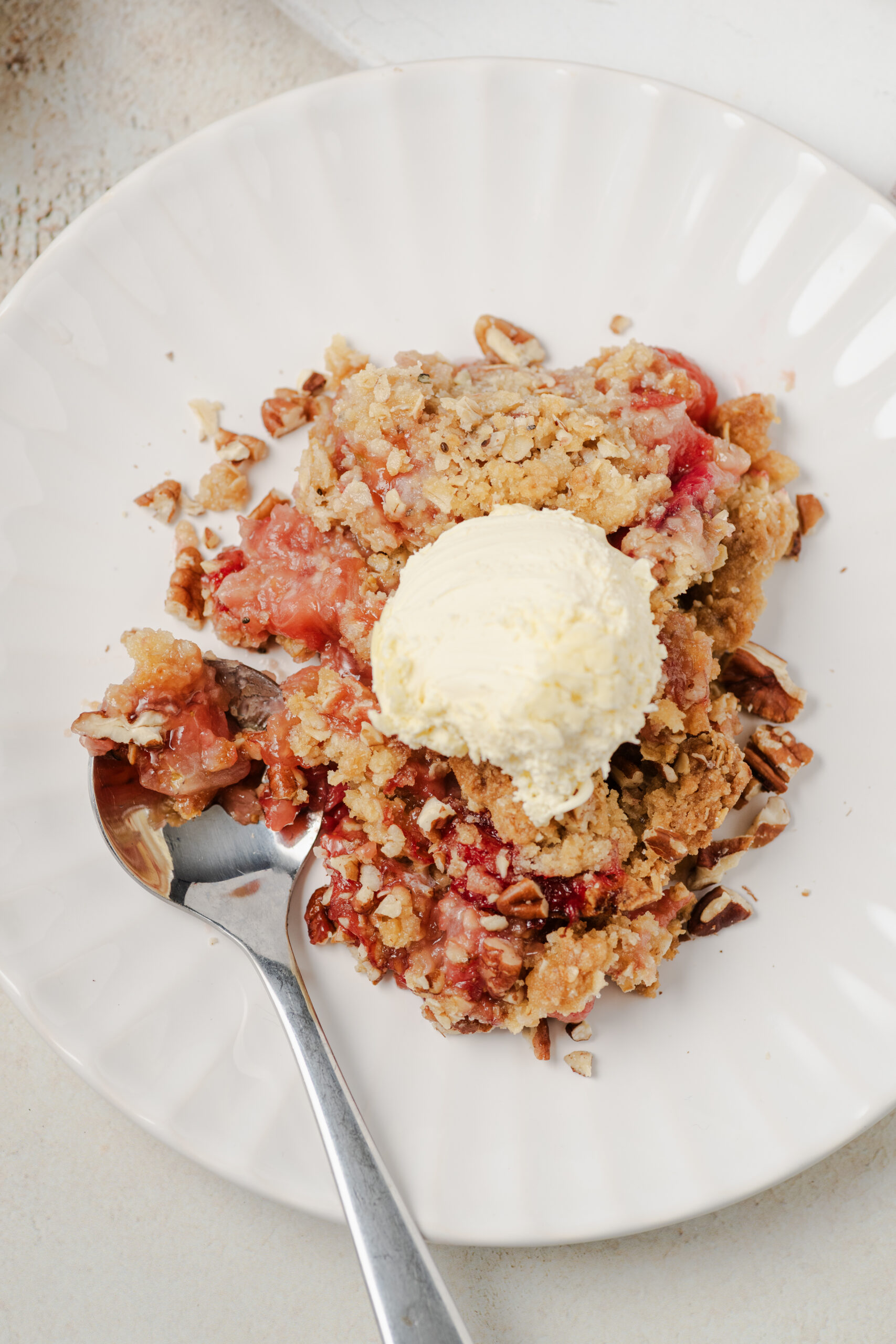 Strawberry Rhubarb Crisp - aboutamom